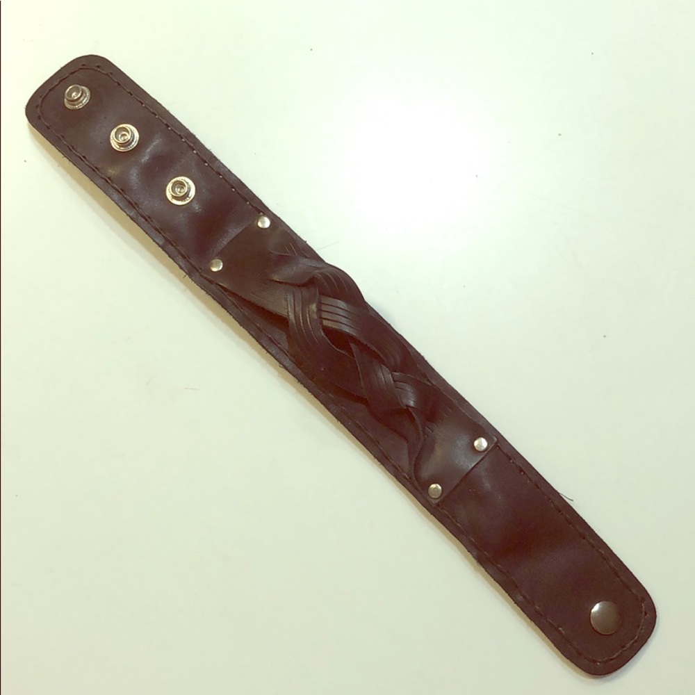 New GENUINE leather cuff bracelet. Never worn.
